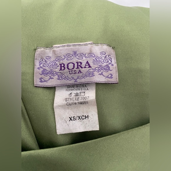 BORA Retro Old Hollywood Style Gown in Emerald Green - Picture 4 of 5